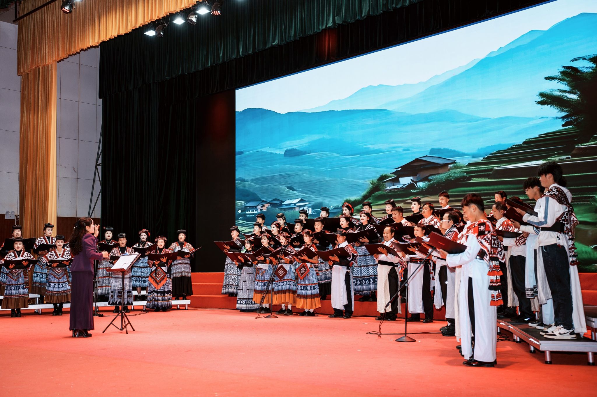 插甸鎮 凝聚團結力量，共建美好家園的文藝創作實踐